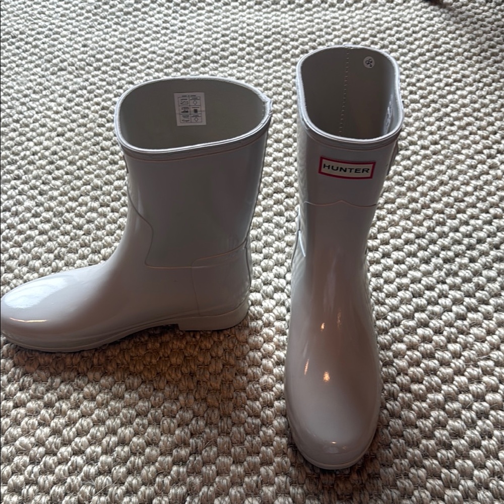 Hunter Women’s White Winter Rain Boots Waterproof Mid-Calf